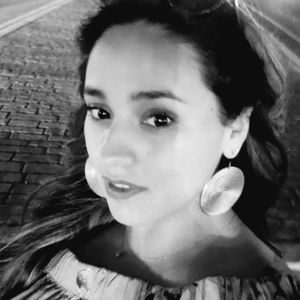 Meet your Posher, Mitzi